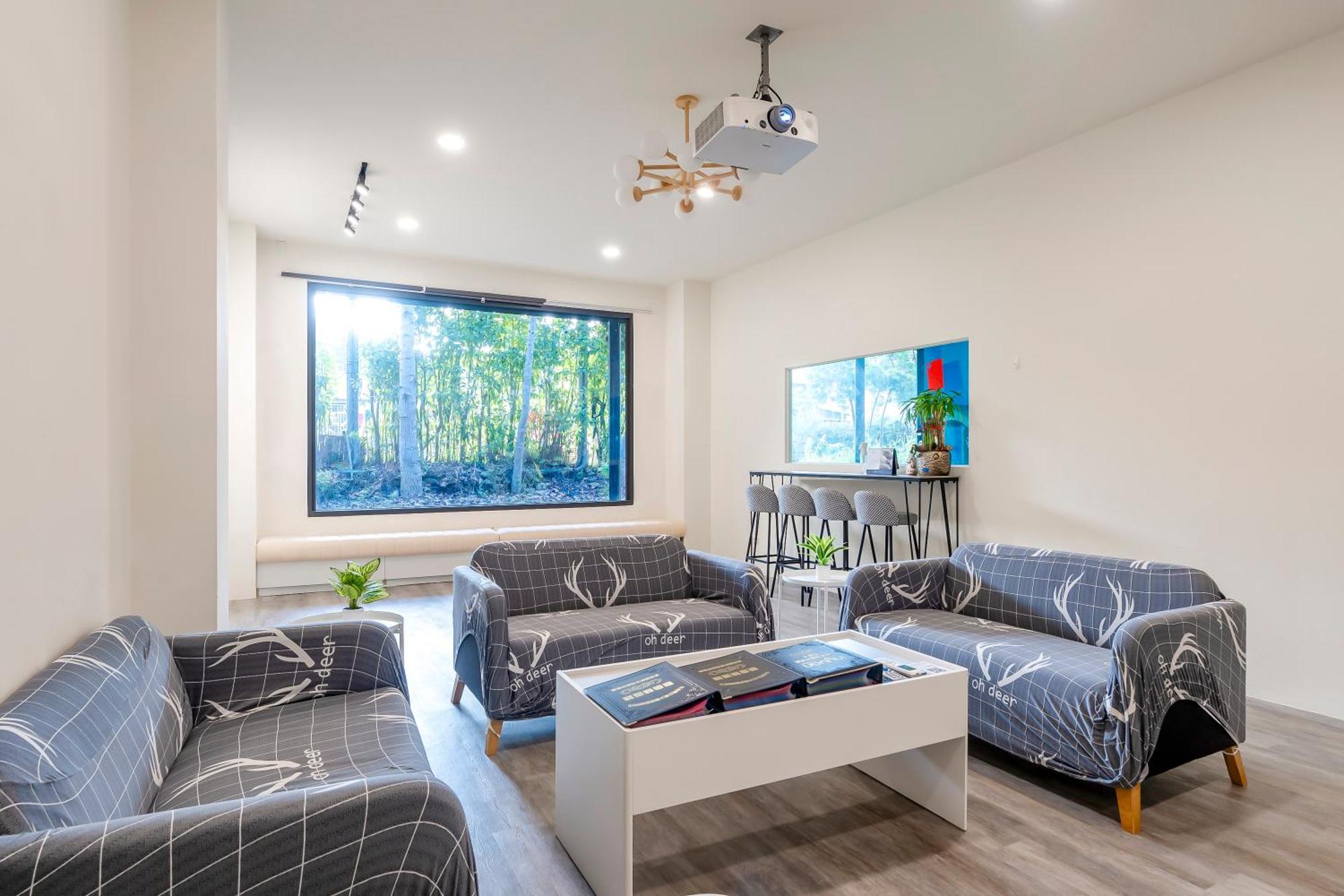 Pumori Guesthouse ผูหลี่ ภายนอก รูปภาพ